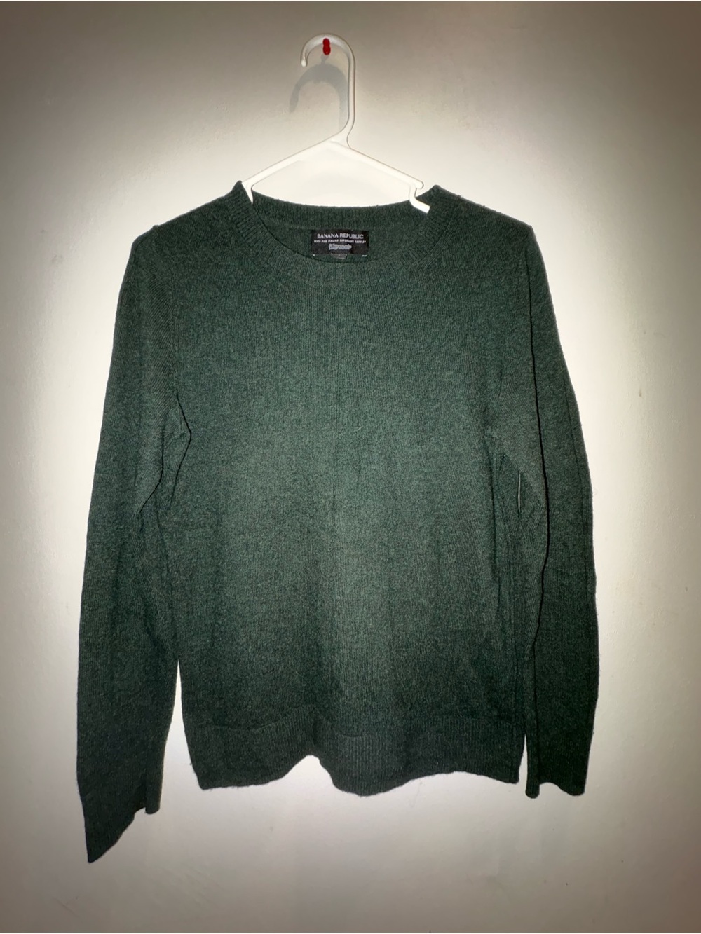 Banana Republic women’s Dark Green Crewneck Sweater